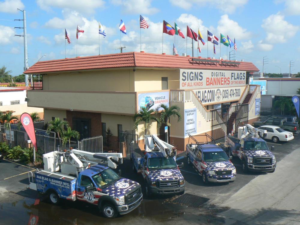 AAA Flag & Banner Bureau à Miami