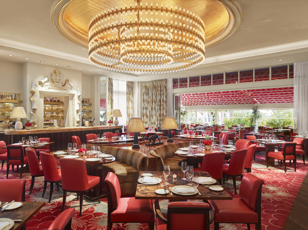 Erleben Sie die Kunst des Kochens am offenen Feuer im Los Fuegos by Francis Mallmann in Faena Hotel Miami Beach .