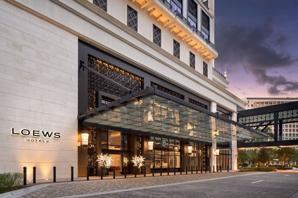Loews Coral GablesHotel Entrée