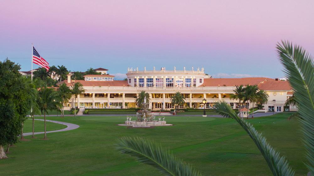 Trump National Doral —Unser kultiges Resort in Miami verbindet legendäre Meisterschaftsgolfplätze mit atemberaubenden Ausblicken und einer eleganten Umgebung.