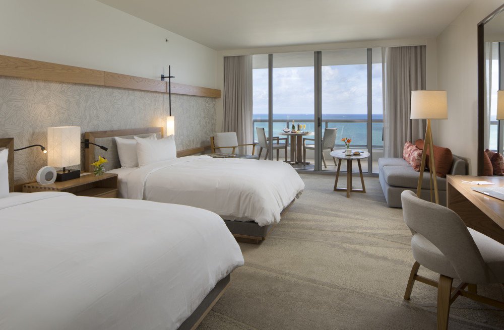 Youn oswa de chanm Oceanfront Suite - Eden RocMiami Beach