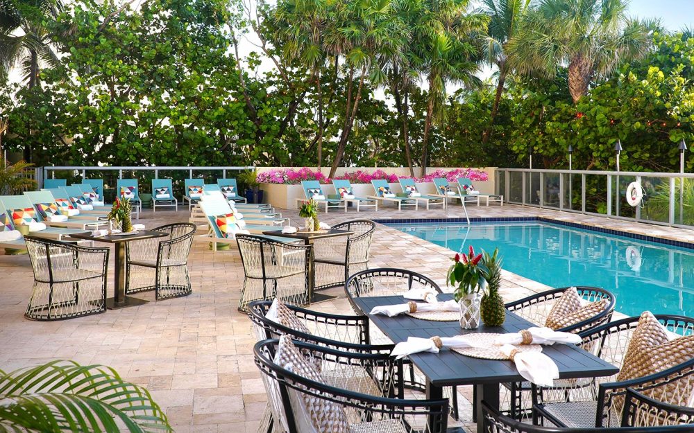 Tipsy Turtle Pool Bar & Lounge, Piscine, Beach & Dune Dining