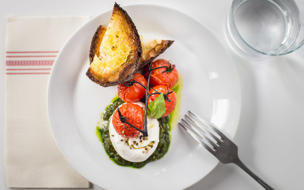 BURRATA ti anpoul Cherry tomat, pesto