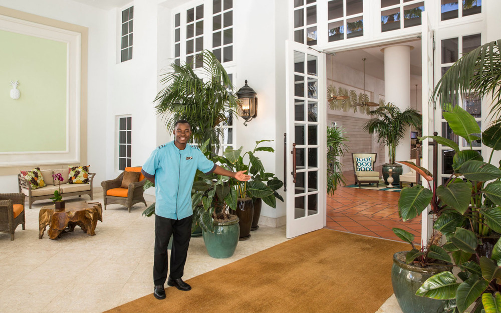The Palms Hotel & Spaakeyi