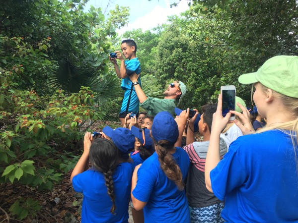 Situado en Crandon Park , BNC aboga por la educación y conservación ambiental, promoviendo la salvaguarda de los ecosistemas marinos y terrestres.