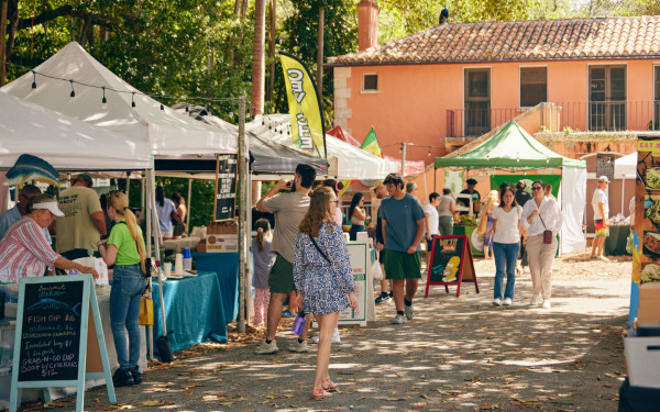 Vizcaya Village Bauernmarkt